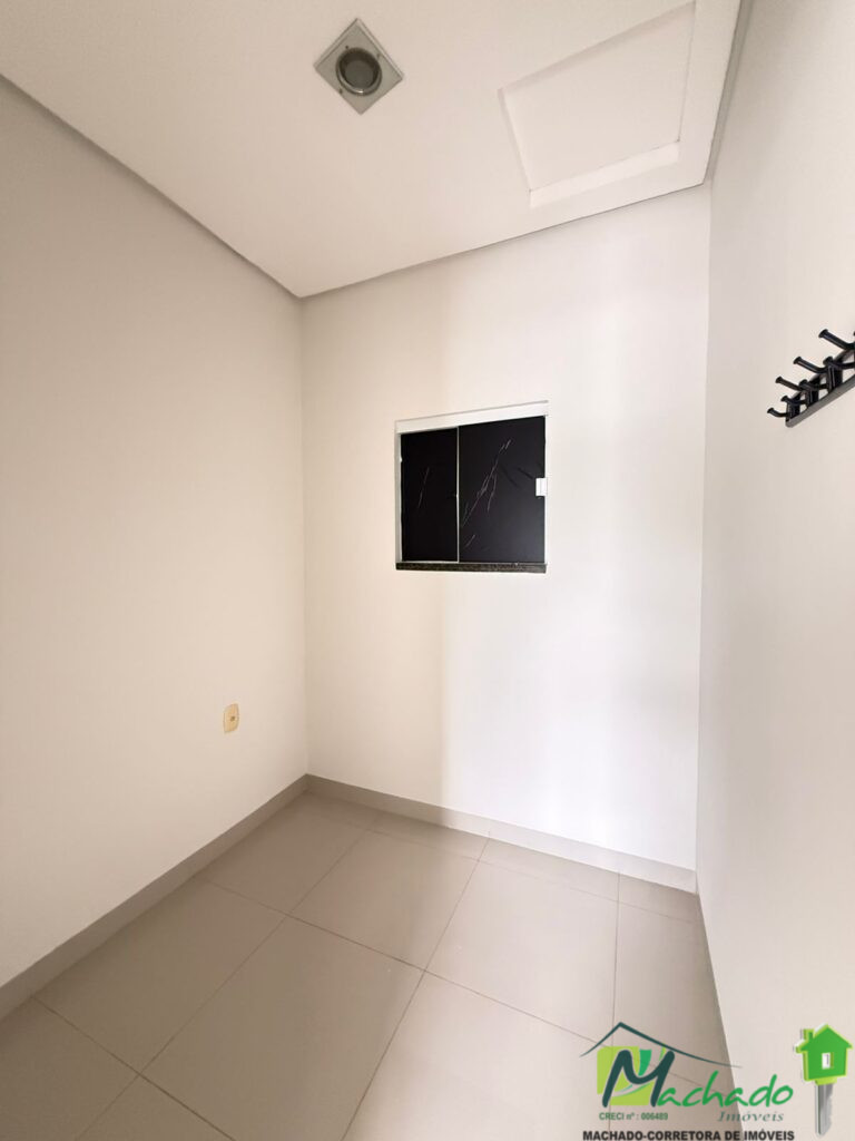 WhatsApp Image 2025-10-10 at 11.06.10-