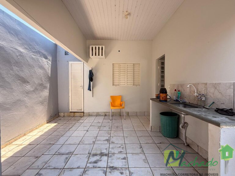 WhatsApp Image 2025-10-13 at 15.44.53 (1)